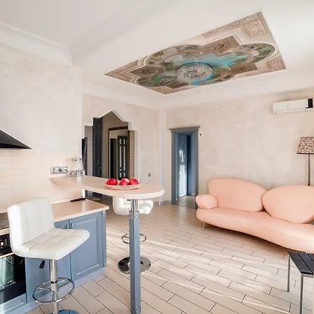 Люкс Апартаменты В Самом Центре,В Новом Доме Apartment Odesa